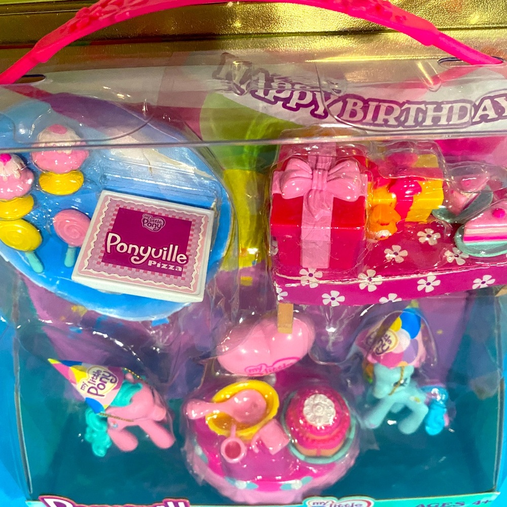 MY LITTLE PONY NWT 2006 PONYVILLE BIRTHDAY AFTERNOON RAINBOW DASH &BUNCHES-O-FUN - Picture 7 of 16